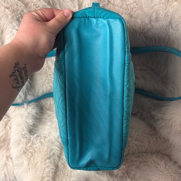 Vera Bradley Quilted Turquoise Tote Bag - Picture 6 of 9